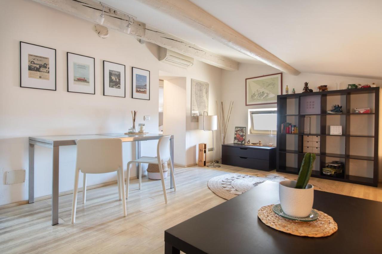 Stunning Top Floor Flat In The Heart Of Verona Exterior foto