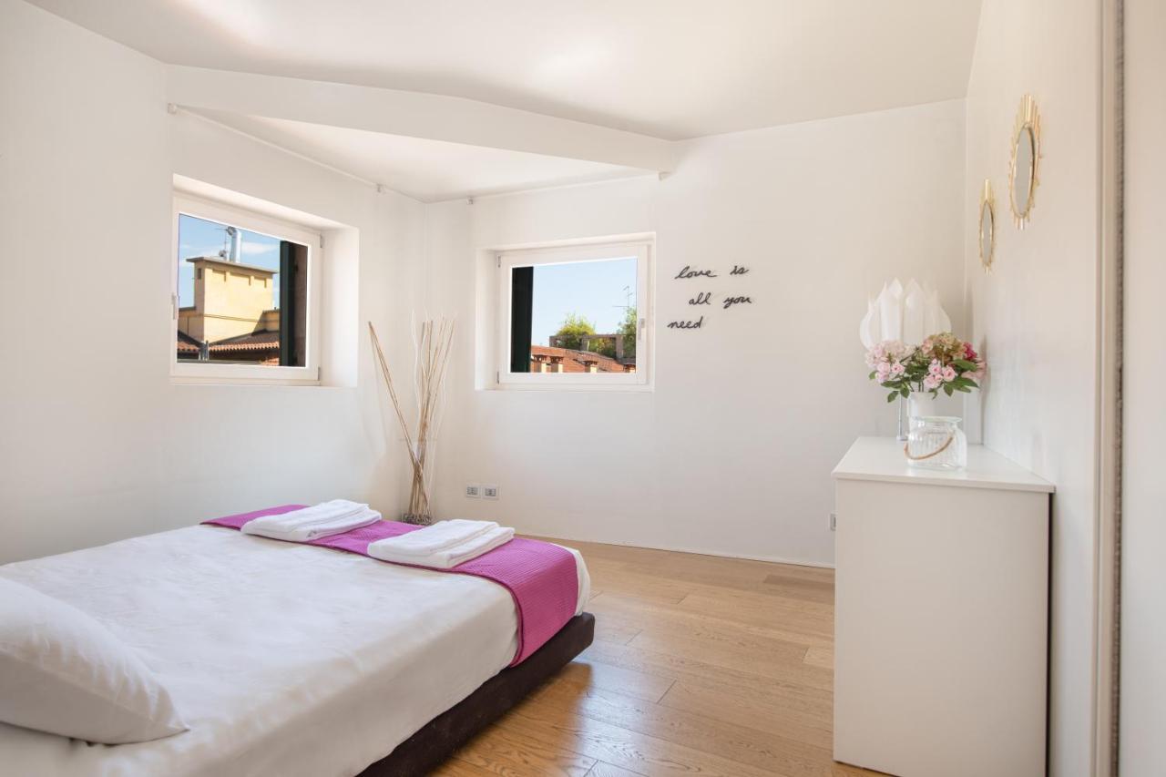 Stunning Top Floor Flat In The Heart Of Verona Exterior foto