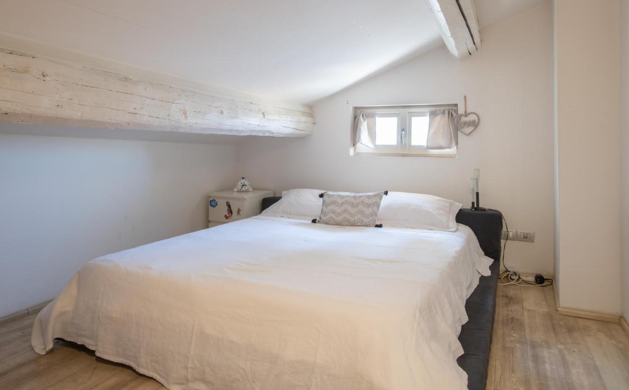 Stunning Top Floor Flat In The Heart Of Verona Exterior foto